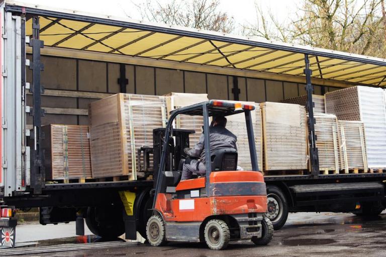 Transport de fret depuis Carhaix-Plouguer : guide pratique